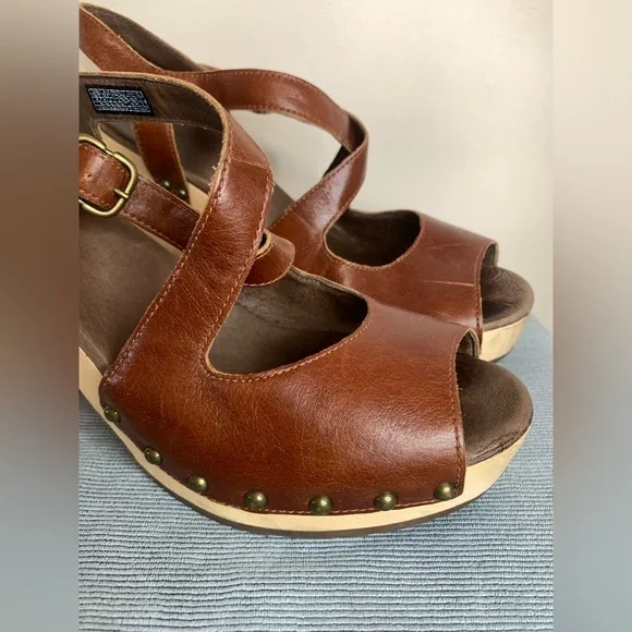 Ugg Peep Toe Heels 8 - Picture 11 of 13